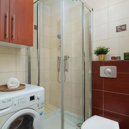 Lyna - Grand Apartamento
